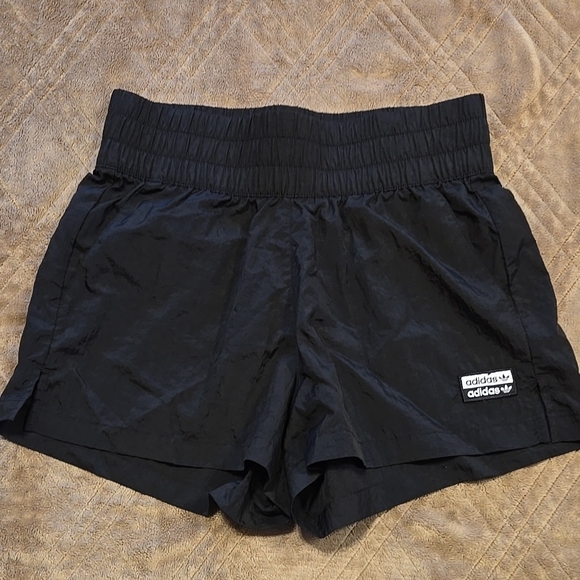 adidas Pants - Adidas Black Women's Shorts Size small